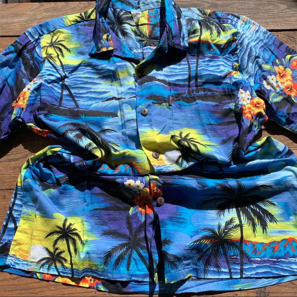 Colorful Sunset Surfer Hawaiian 🌺 Shirt